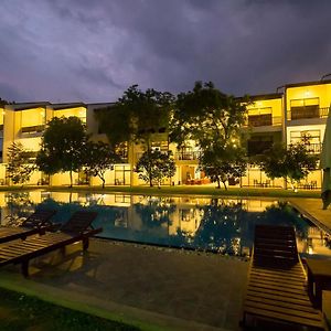 Grand Tamarind Lake